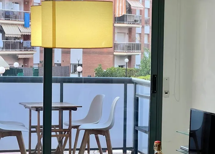 Con Piscina A Pasos Del Mar Daire